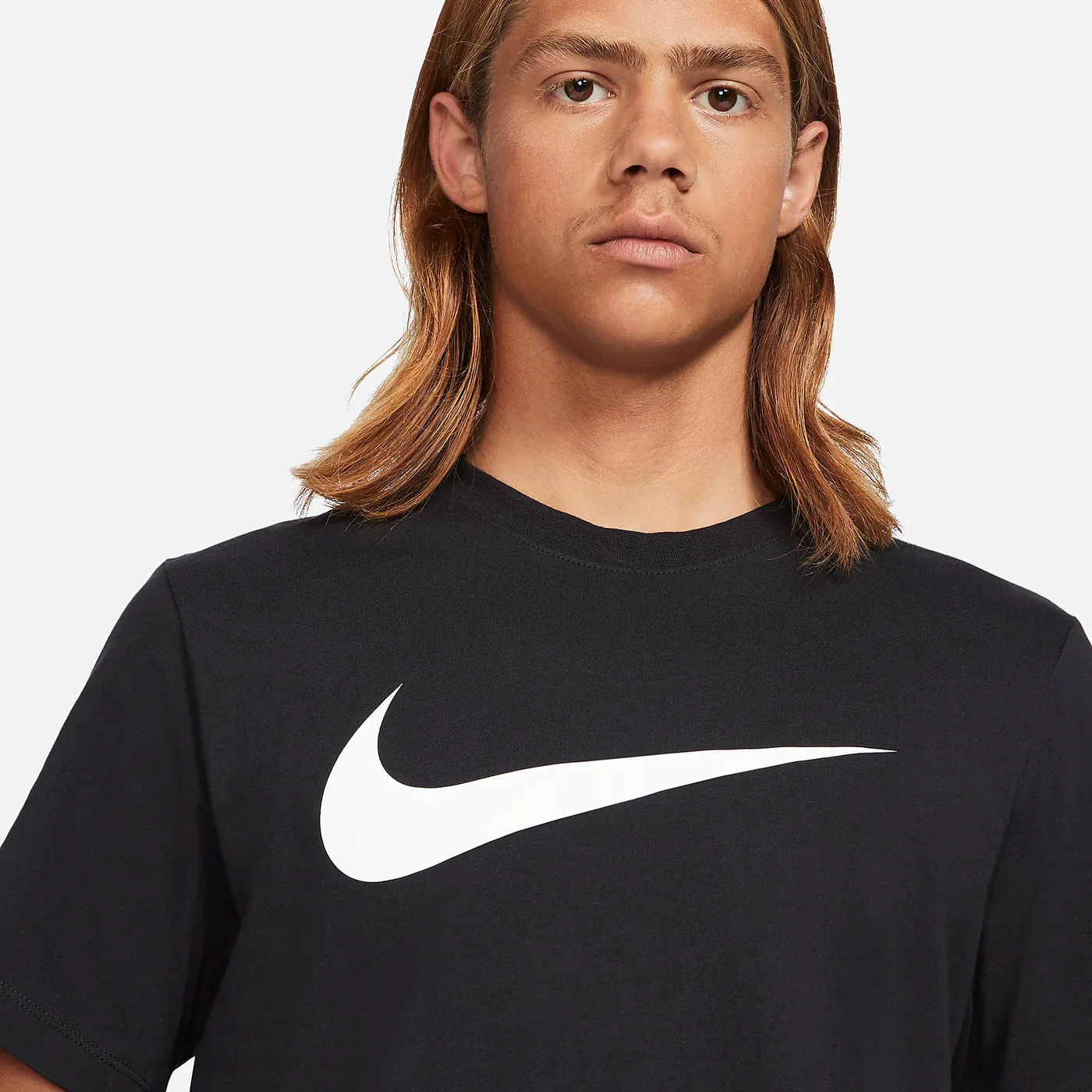 T SHIRT NIKE SWOOSH DRY-FIT MAGLIA SPORTSWEAR UOMO NERA - immagine 3